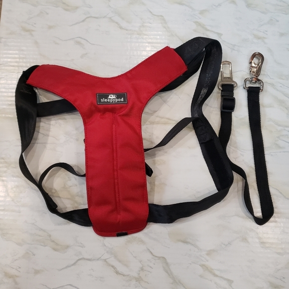 sleepy pod Other - Sleepy Pod Click It Size Lrg Red & Blk